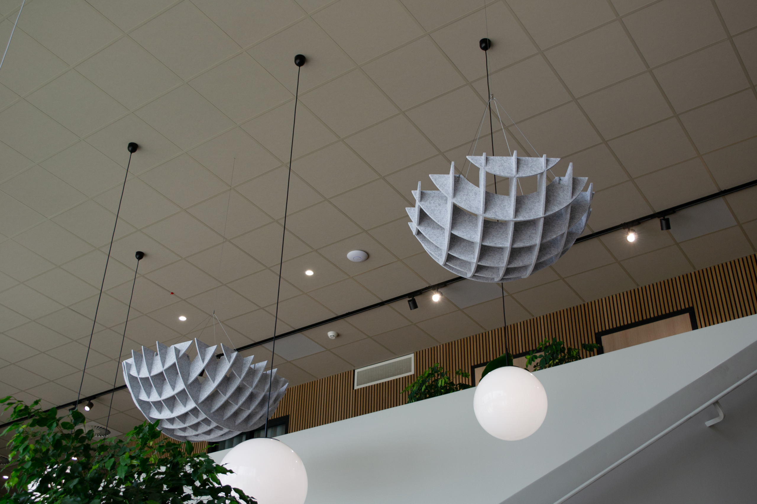 maatwerk_plafond_baffles_akoestiek